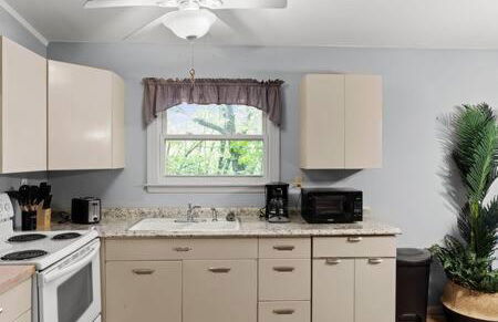 Harpers Ferry Cottage Hot Tub, WiFi, Dog-Friendly - Foto 14