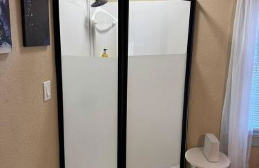 Spacious 5BR Midtown - Near Zoo and Liberty Bowl - Photo 22