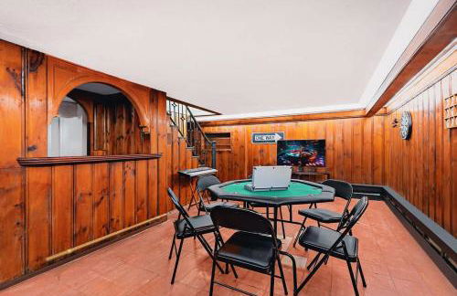 Fire pit ~ Game Room ~ near NYC ~ Modern Luxury - Foto 23