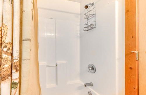 Secluded Bigfork Cabin with Canoes and Views! - Foto 15