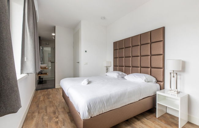 Brand new Luxury Villa on a Small-scale Park With its own Jetty - Photo 25