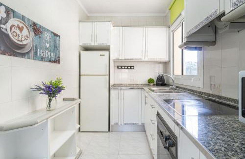 Coastal Paradise & Cozy Home with a 100m from the Beach! - Photo 29