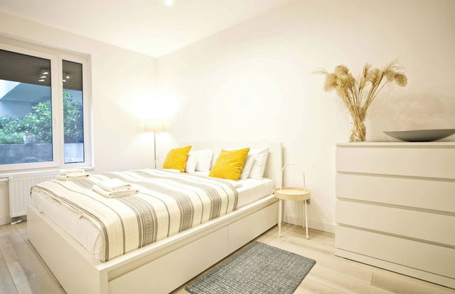 Elisabeth Downtown Apartments by FirstHost - Photo 54