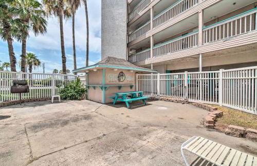 Beachfront Corpus Christi Condo with Arcade Room! - Foto 27