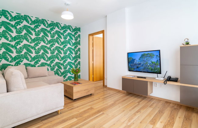 TCI Apartments - Photo 8