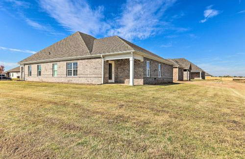 Spacious Hazel Green Home with Fireplace, Yard! - Foto 3