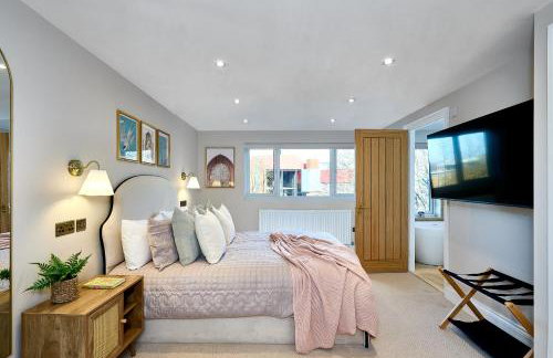 Stylish 4 bed home in Old Trafford next to MUFC - Foto 6