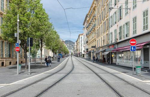 Large 3 Bdr City Center - Photo 38