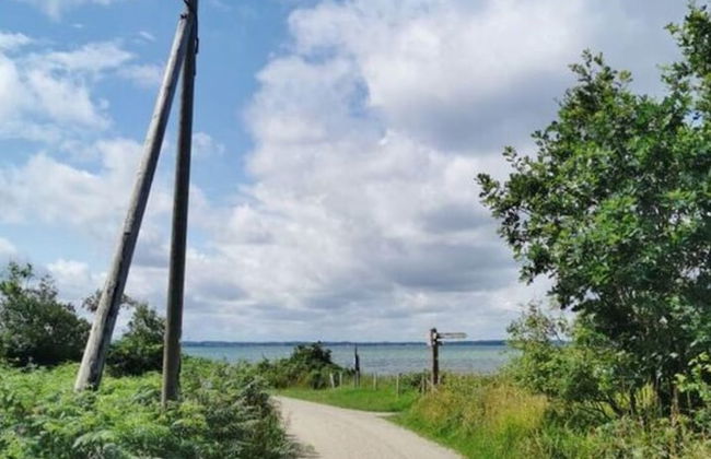 Inviting Apartment Near Lake - Foto 24