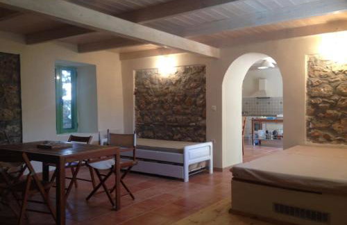 Spacious Villa with View 10 mins Walk to the Beach - Foto 2