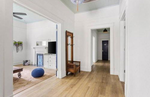 Urban Farmhouse-Sleeps 8 - Foto 30