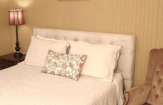 Quaint Historic Downtown Apartment - Foto 11