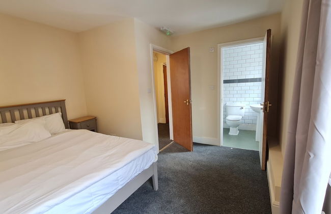 Grace Apartments - Living Rock - Photo 10