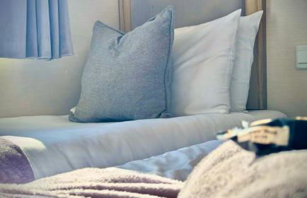 Marton Mere - 3 Bedroom Caravan- by Holiday Homes - Photo 10