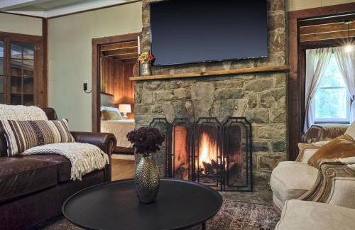 Luxuriously Restored Farm Cabin - Foto 8