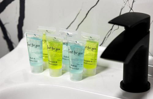 Bright & Comfortable 2-Bedroom Retreat - Foto 7