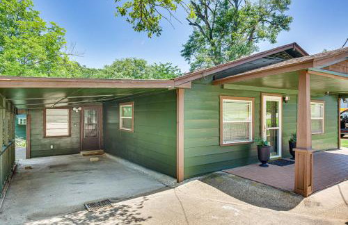 Spacious Deck Waterfront Home in Gun Barrel City! - Foto 32