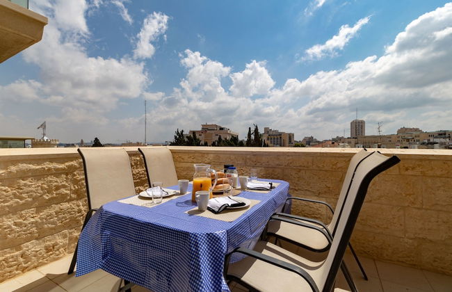 The Haneviim Court - Isrentals - Foto 35