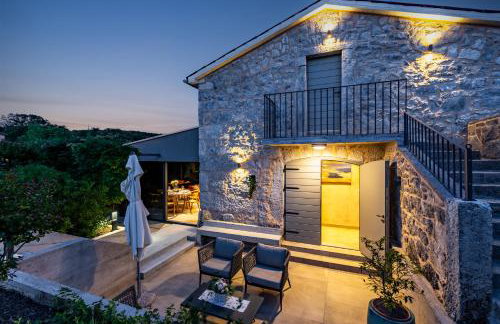 Luxury Jerini Barn - Photo 29