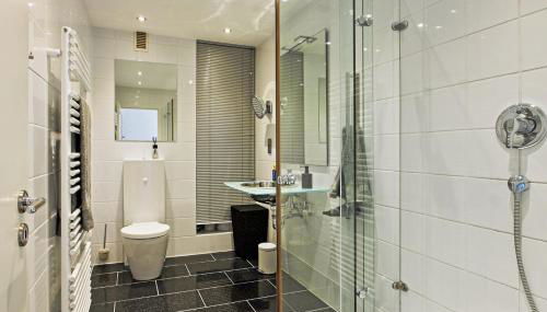 Luxus über 2 Etagen mit Balkon in Elberfeld - Foto 5, towels, Shower