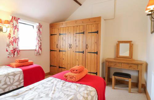 The Golden Cross - Photo 23