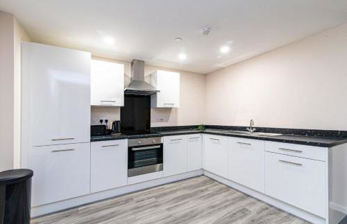 2 bedroom flat by Eccles Station with communal rooftop garden - Foto 16