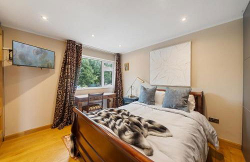 Cosy 3 BEDROOM Home with Garden, Ealing - Foto 6