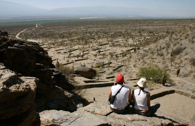 Excursión a Tafí del Valle y ruinas de Quilmes + Visita a una bodega - Foto 6