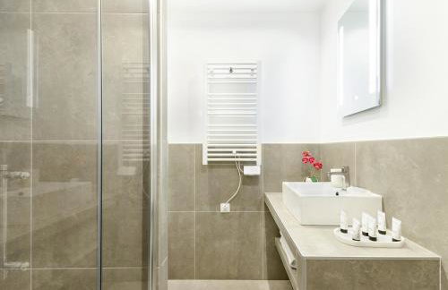 LivinParis - Luxury AC 2 & 3 Bedrooms Le Louvre - Foto 19