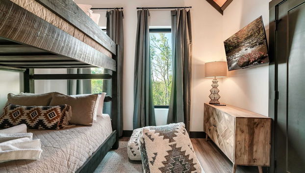 Halle Beary by Avantstay Indoor Pool + Hot Tub Sunset Views - Foto 5, Habitación