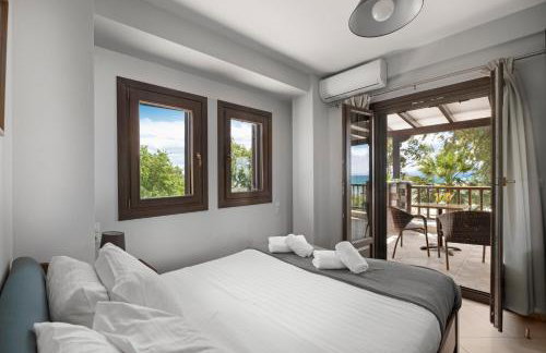 Iakovakis Seaside Exclusive Apartments - Photo 20