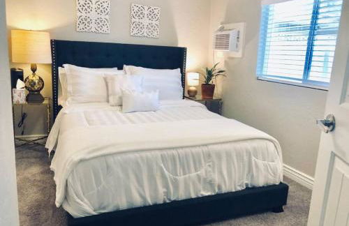 Sunny Guest Suite with large backyard - Pets Welcome - Foto 17