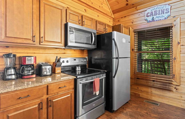 Rustic 3br Cabin Near Lake w/ Hot Tub! - Foto 11