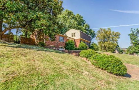 Near the Airport and Graceland Holmesdale Hideout - Foto 39