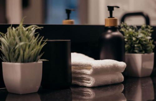 Luxurious 2 Bedroom 2 Bathroom - Foto 39