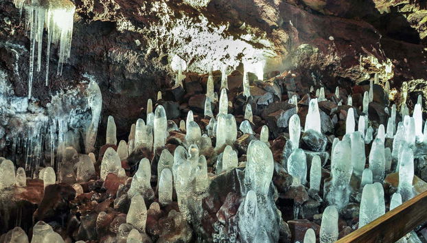 Vidgelmir Cave