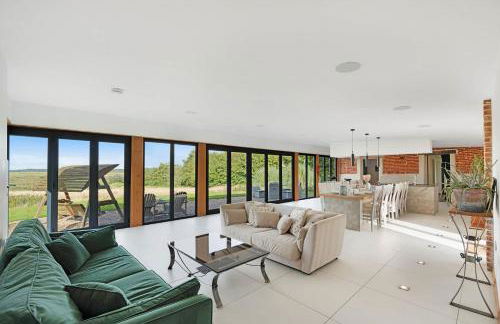 Seven Space - Willow Barn, Hot Tub & Scenic Rural Retreat - Photo 1