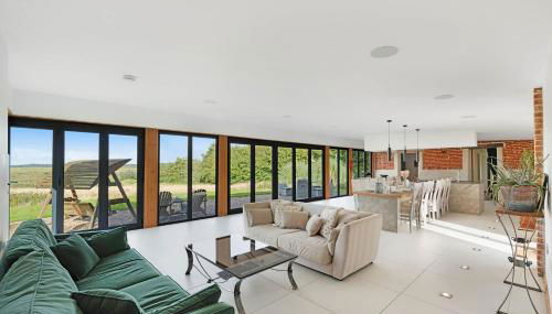 Seven Space - Willow Barn, Hot Tub & Scenic Rural Retreat - Foto 1