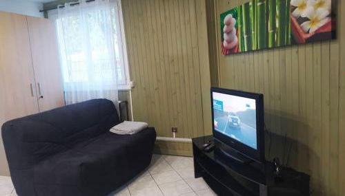 Studio Cosy au Calme, RER-2arrêts Stade-25minParis - Foto 5