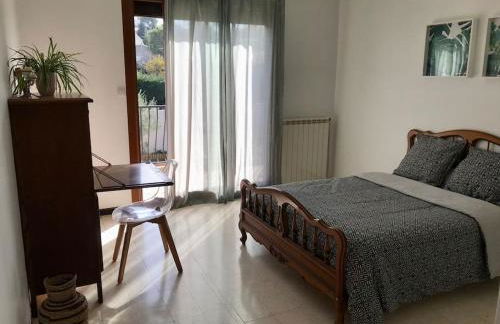 Haut de maison tout confort avec jardin et balcons - Foto 19