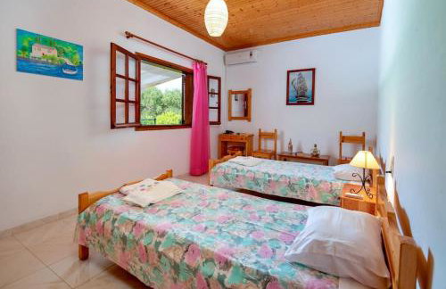 Olive Tree Villa - Photo 8