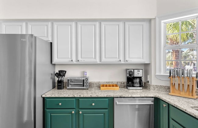 Steps to Beach! Arcade Game Room, Pool + Hot Tub Calico Scallop by Avantstay - Foto 20