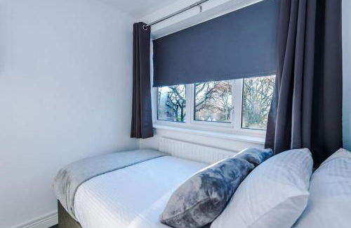 BIG 7xGuest House 3xVan Locked CarPort Garden Leeds & Bradford - Foto 60