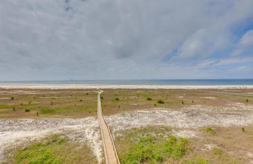 Beachfront Dauphin Island Condo with 2 Pools and Sauna - Foto 29