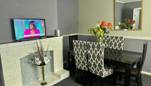 2 Bed House-Sleeps 4-Free Parking - Foto 3