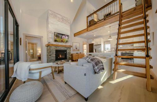 Wilderness Club Nest - Modern Cabin Retreat for 9 with Hot Tub - Foto 2