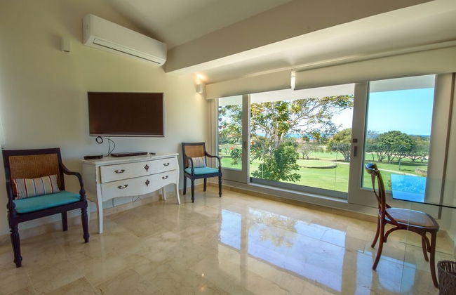 Private Villa with Pool and Golf Cart - Foto 3