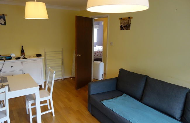 NEW Cosy 2 Bedroom Flat on Englefield Green - Foto 11