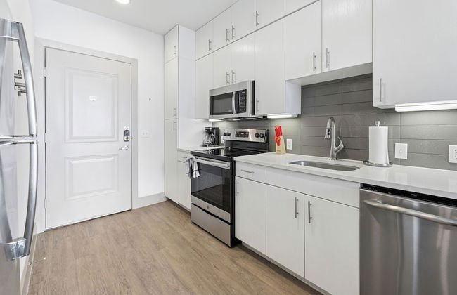 Sentral East Austin at 1630 E. Sixth - Photo 18