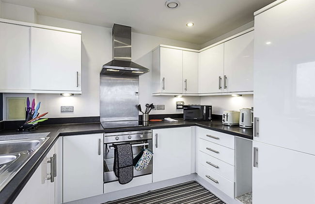 Trendy Queen's Park Apartment With Views Across London - Foto 10